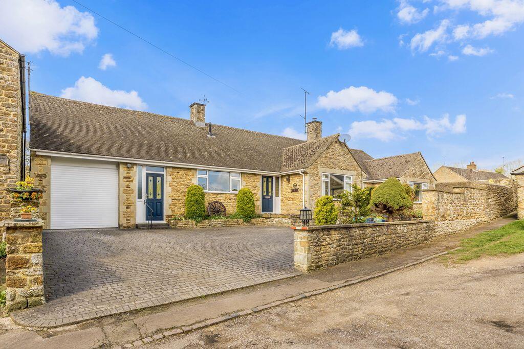 Main image of property: 55 Astrop Road, Kings Sutton - No onward chain