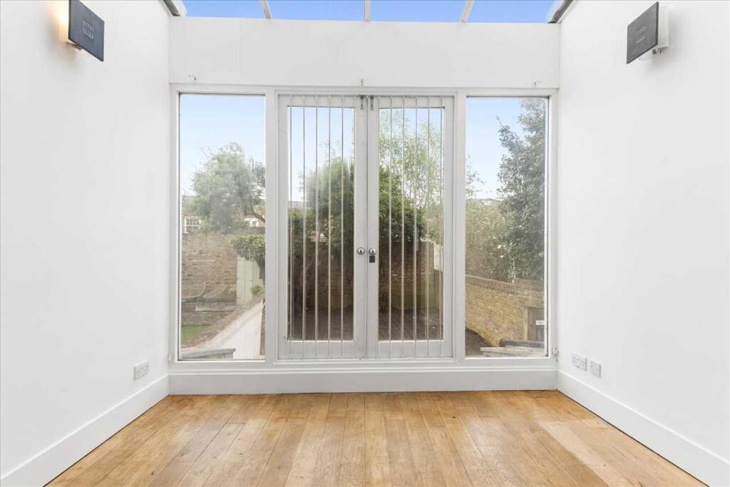Percy Road, Shepherds Bush - View 5
