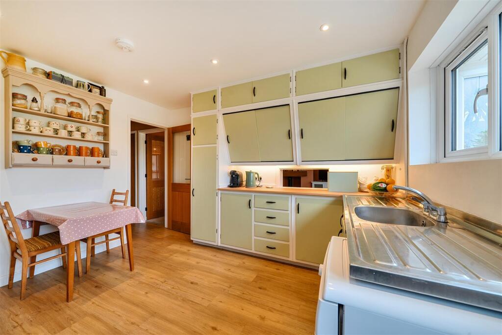 House in Arun, Aldwick - View 5