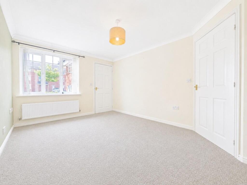 Kenwood Crescent, Ingleby Barwick, Stockton-On-Tees photo 3