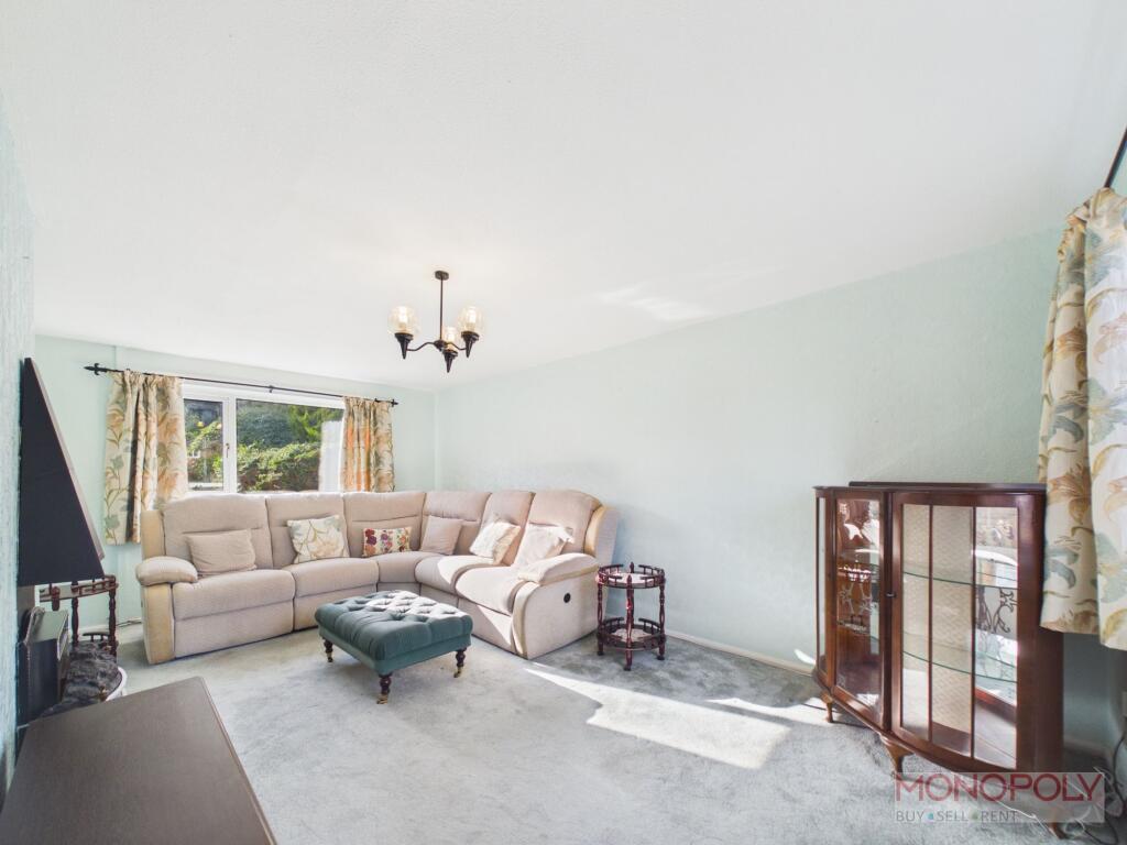 House in Wrexham, Maesydre, Acton - View 2