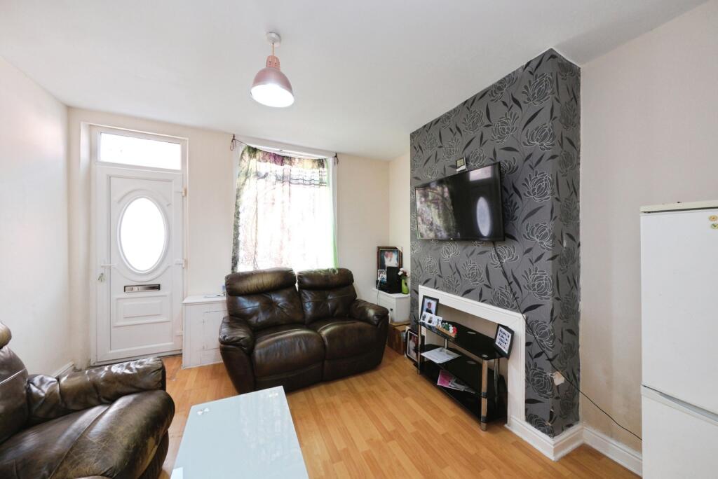 House in Nottingham - View 3