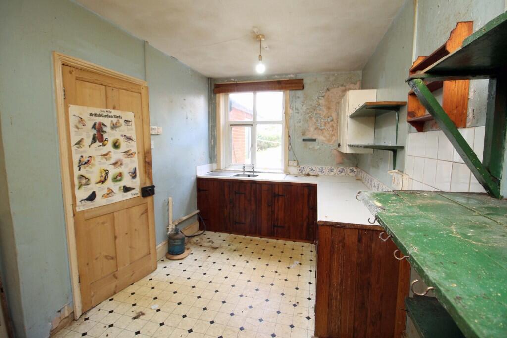 Holt Road, Burgh Pava photo 4