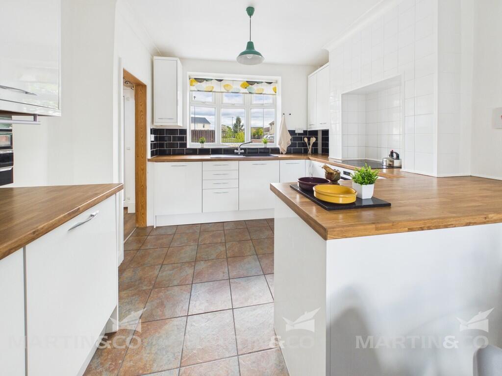 Crossfield Lane , Skellow - View 6