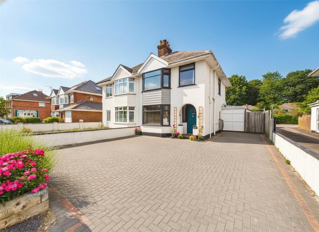 Main image of property: Barrack Road, Christchurch, BH23