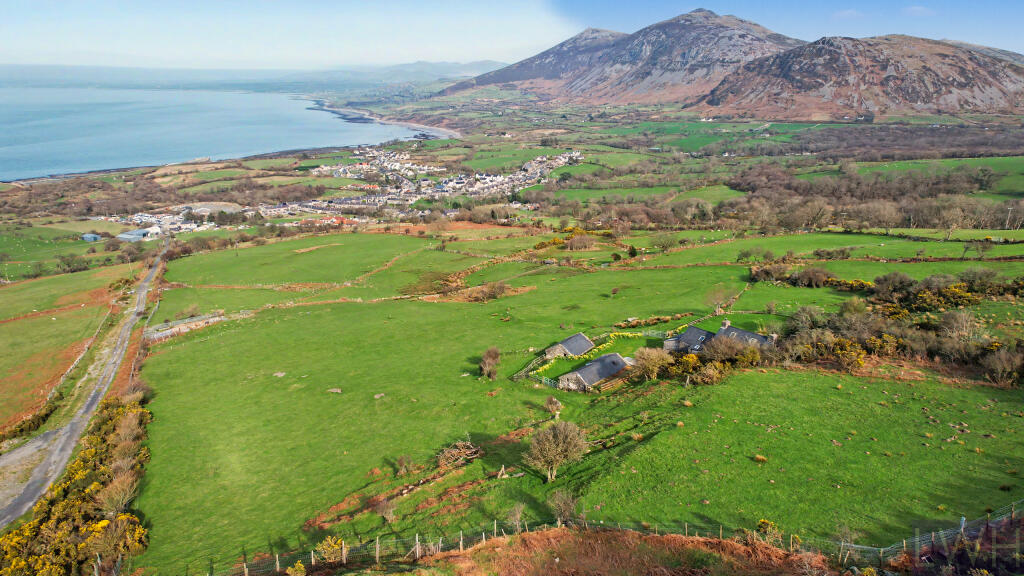 Main image of property: Caer Hafoty, Trefor - 20ac