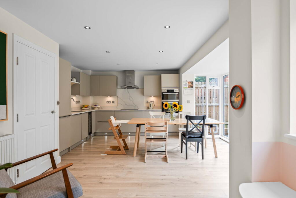 House in Sheffield - View 4