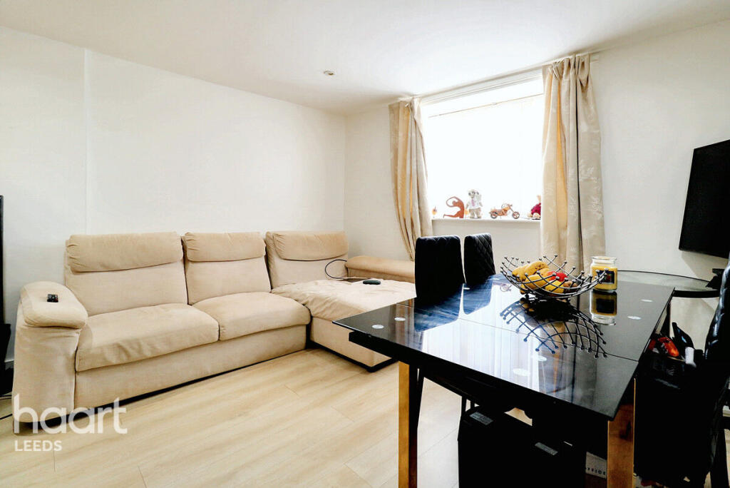 Apartment in Leeds, Mabgate, Sheepscar - View 2