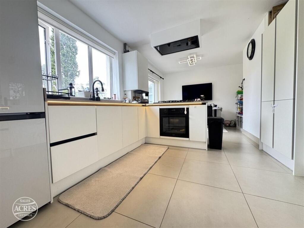 Gleneagles Drive, Great Barr, Birmingham photo 5