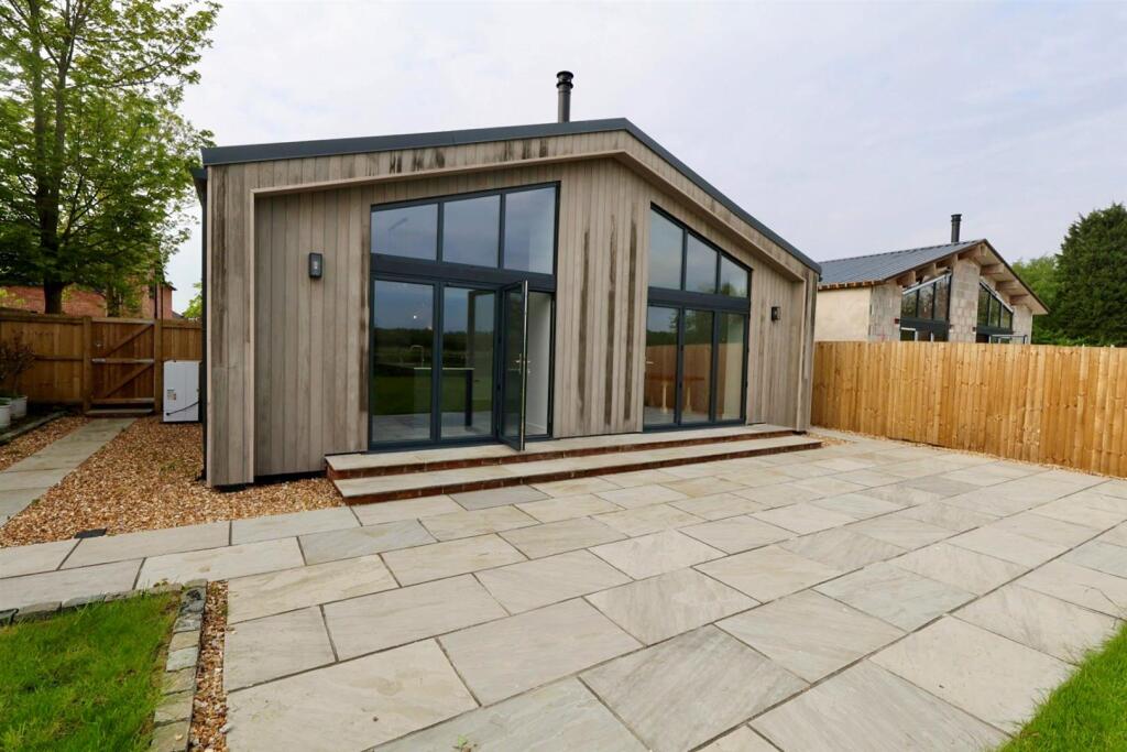 Main image of property: Manchester Road, Astley, Tyldesley