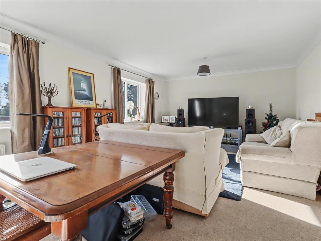 Wroxham Road, Coltishall, Norwich photo 4
