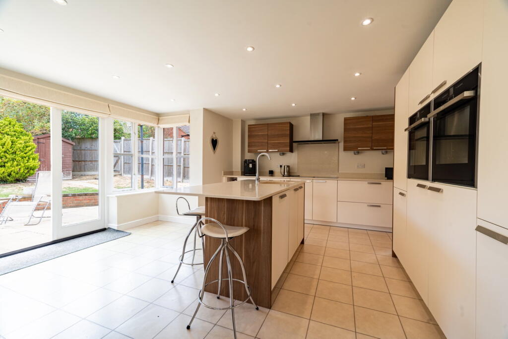 House in Milton Keynes - View 3