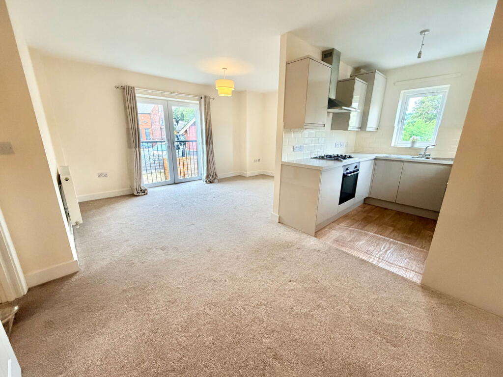 Apartment in Sheffield - View 3