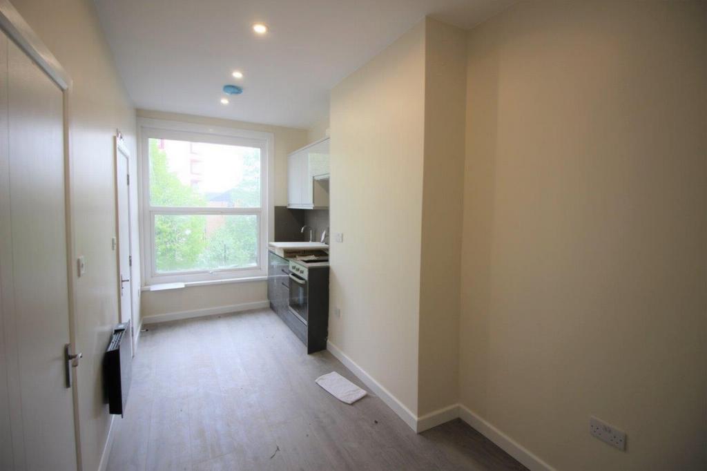 Main image of property: High Street, South Norwood, SE25