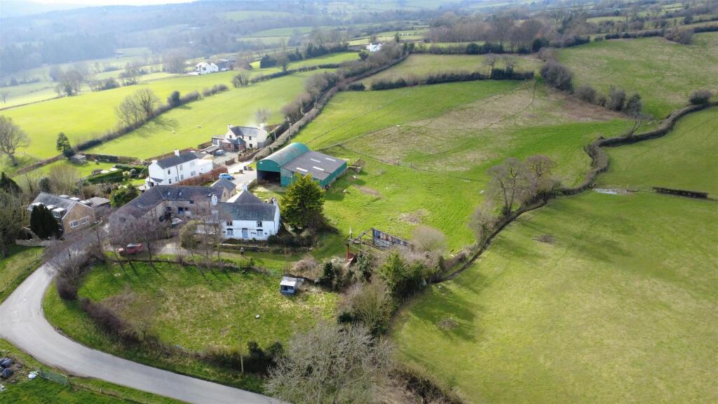 Main image of property: Penycae