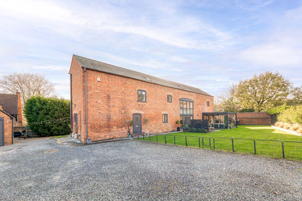 Main image of property: Park Farm Mews, Rothley, LE7 7UN