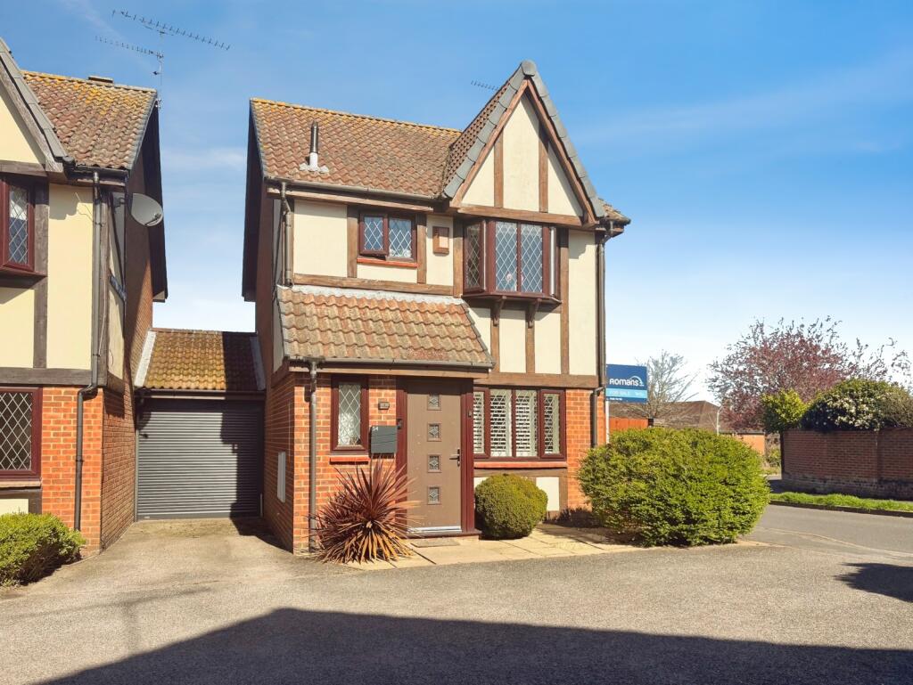 Main image of property: Ryves Avenue, Yateley, Hampshire