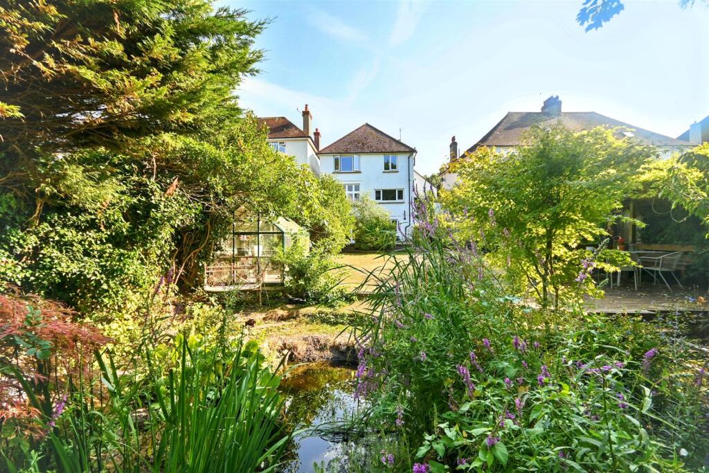 Kings Drive, Eastbourne photo 4