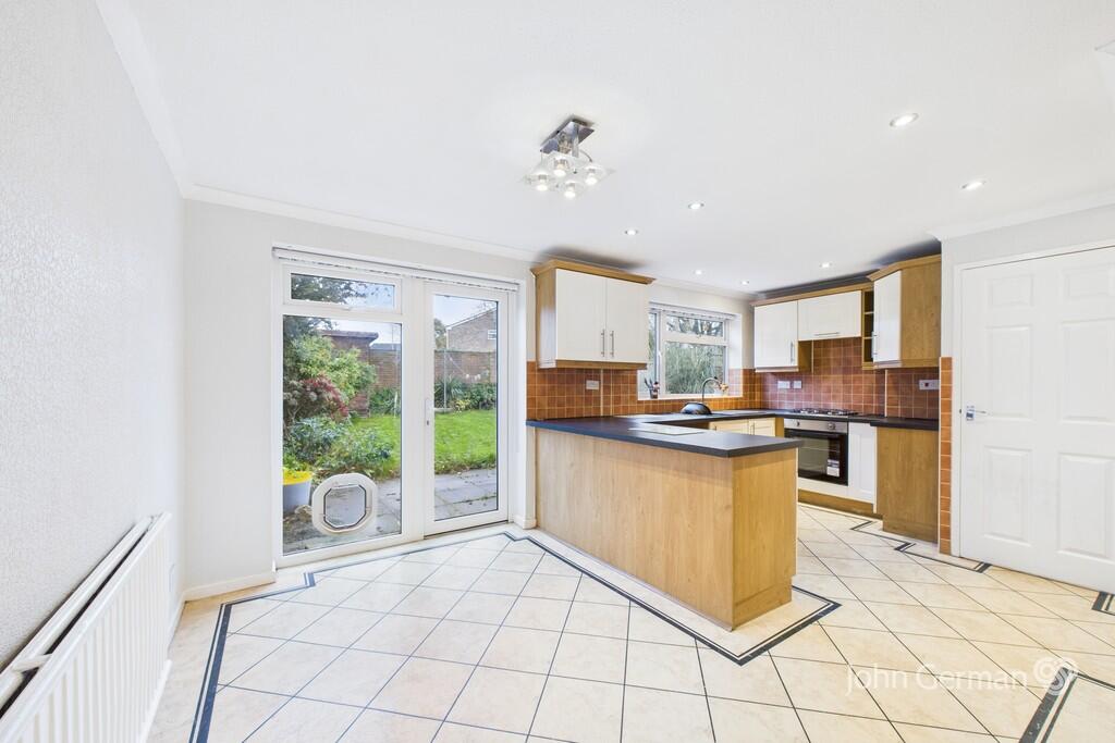 Lindenbrook Vale, Wildwood, Stafford photo 4
