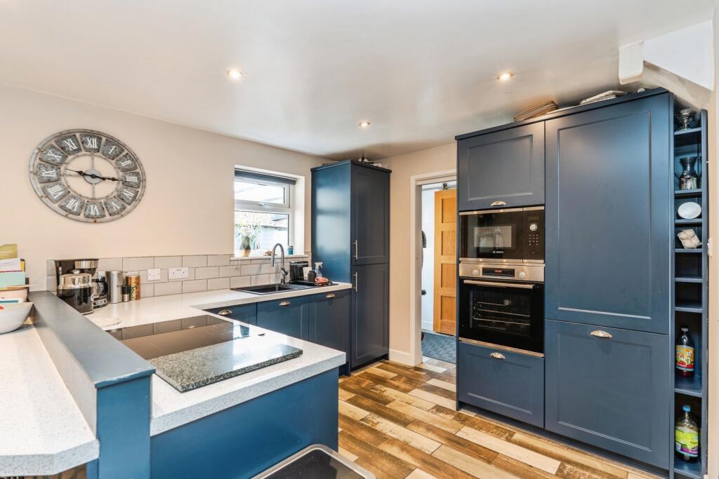 House in Southampton - View 2