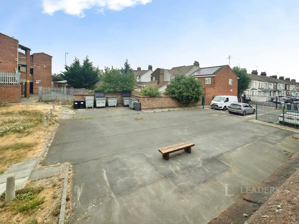 Property photo 10