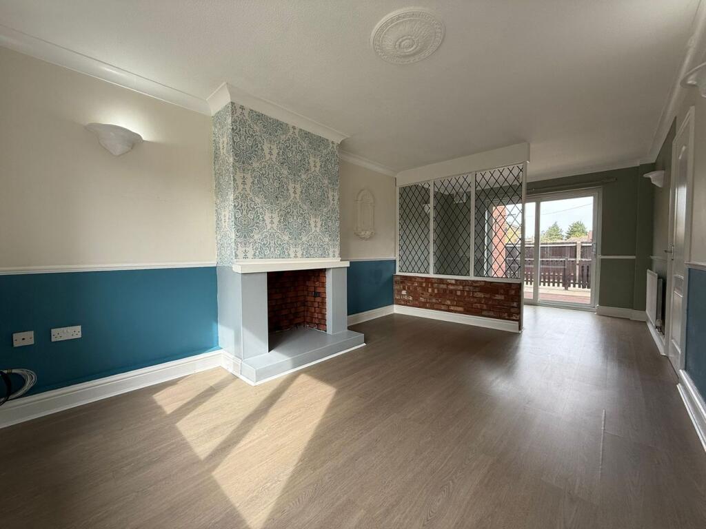 Laburnum Avenue, Yaxley, Peterborough, PE7 photo 2