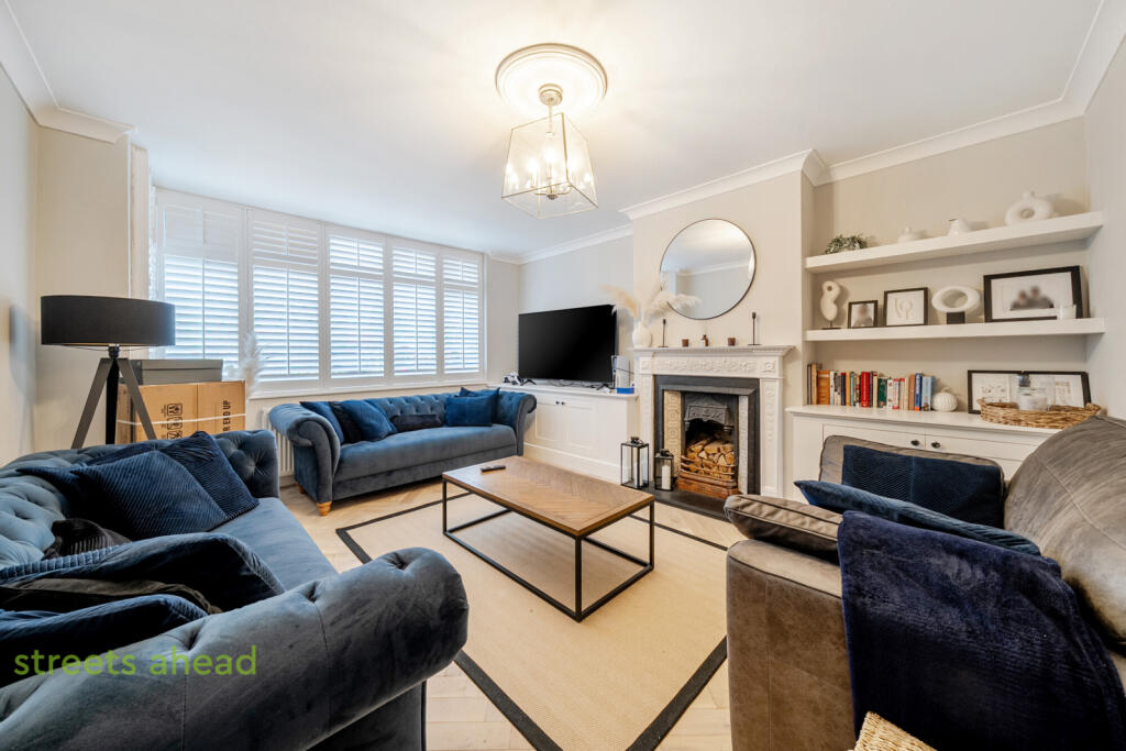 House in London - View 2