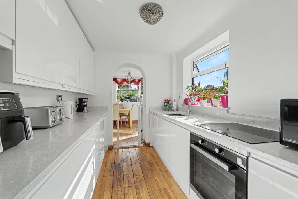 House in Worthing, West Sussex - View 4