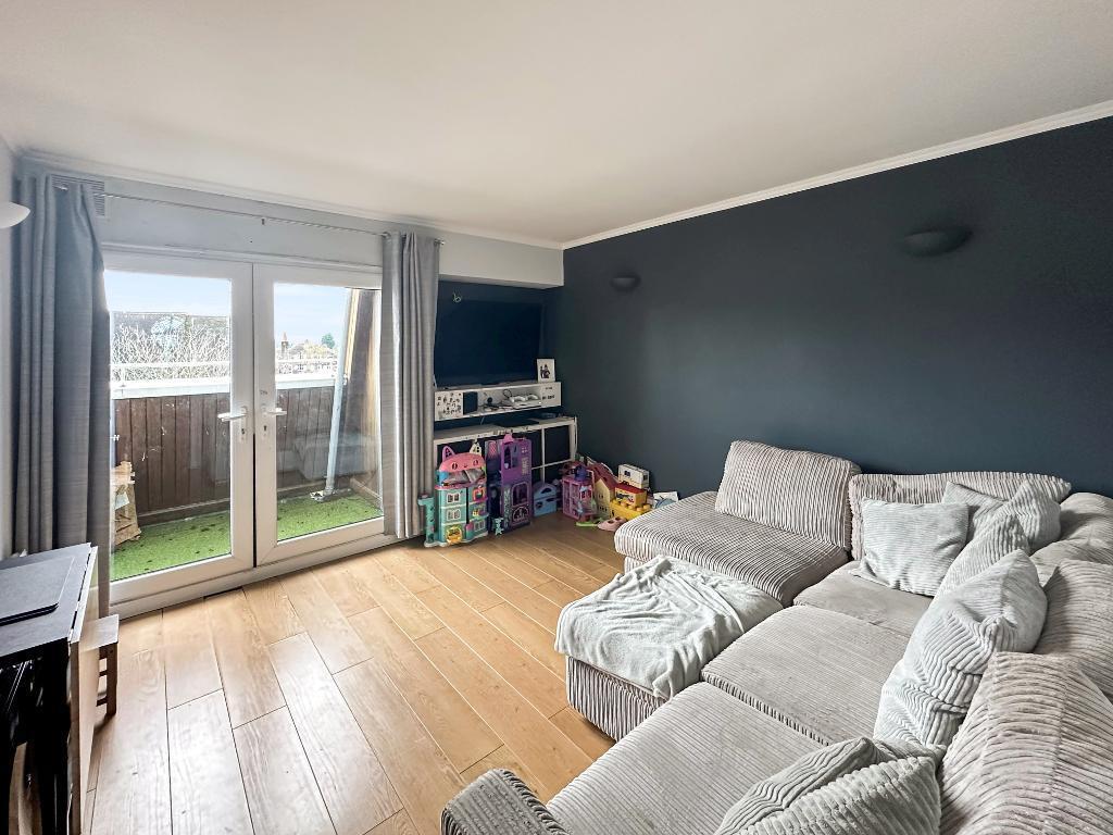 Main image of property: Kingswood Avenue, Sanderstead, Surrey, CR2 9DQ