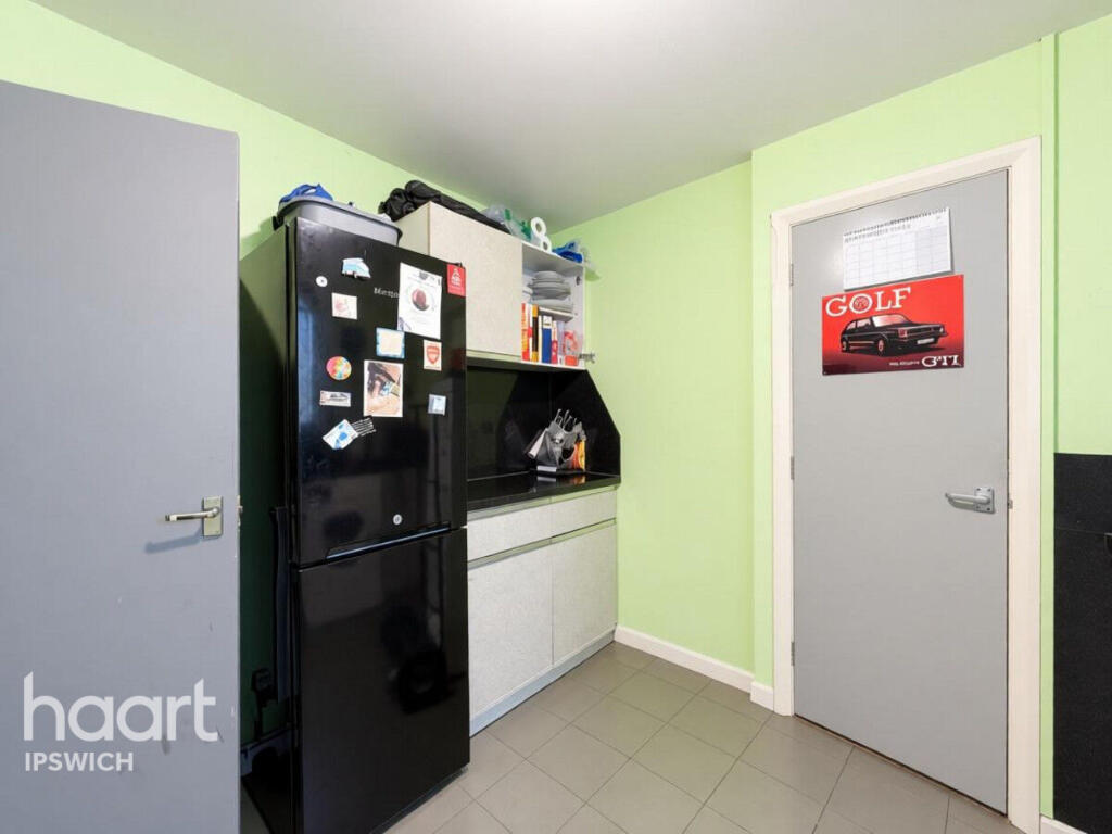Apartment in Ipswich - View 2