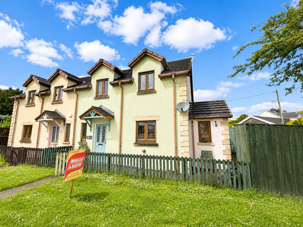Main image of property: Clos Albion, Llandeilo, SA19