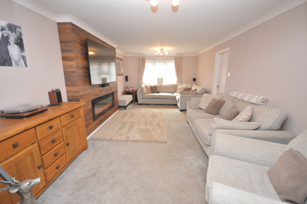 Burr Close, Ramsey, Harwich photo 3