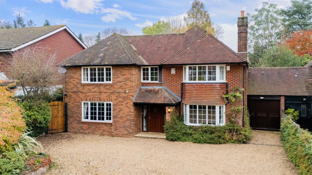 5-bed detached on Green Lane, Lower Kingswood, Tadworth, £1,250,000