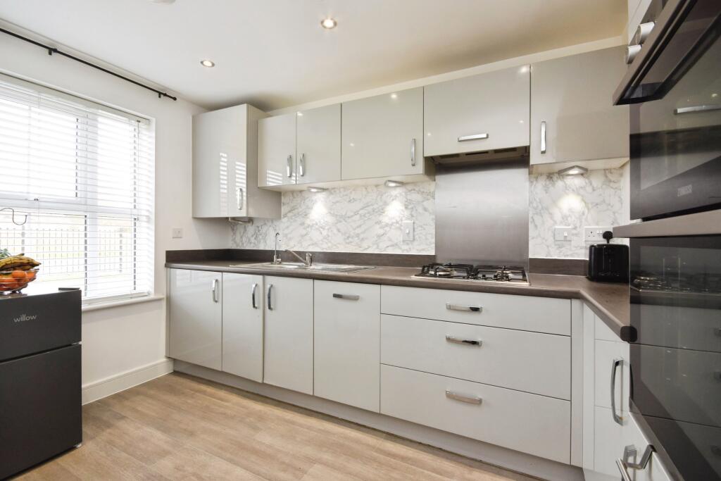 Chapelwent Road, Haverhill, CB9 - View 5