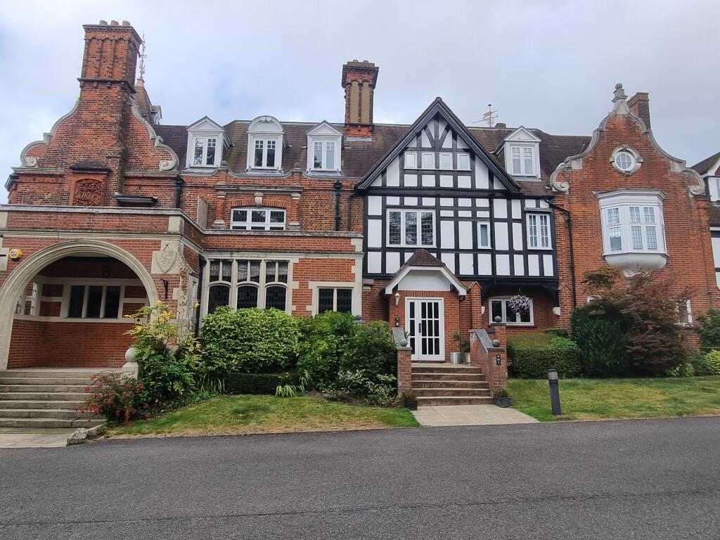 Main image of property: Roxley Manor, Willian, Letchworth Garden City SG6 2DP