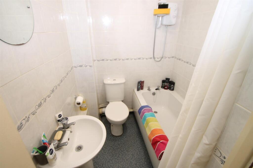 Additional image 5 of Wiltshire Drive, Halesowen