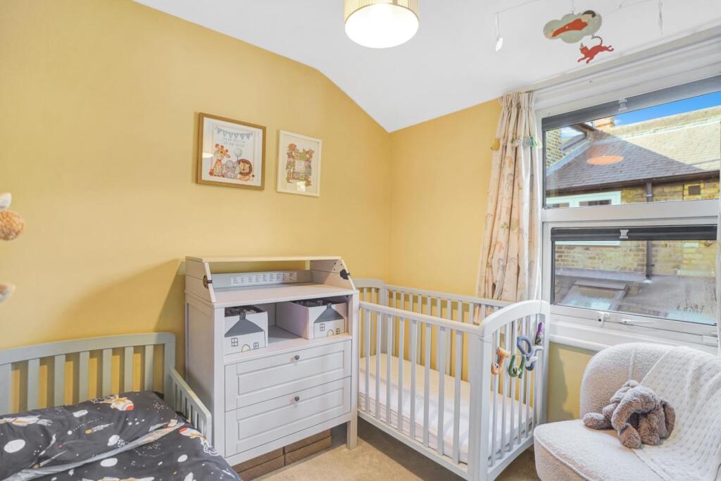Apartment in London - More