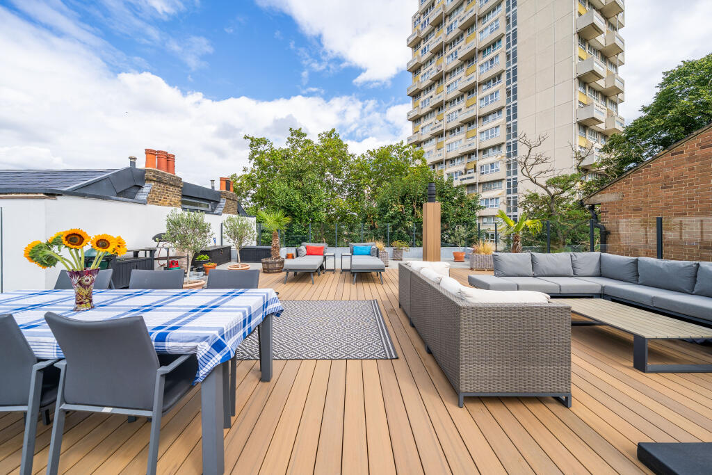 Apartment in London - View 4