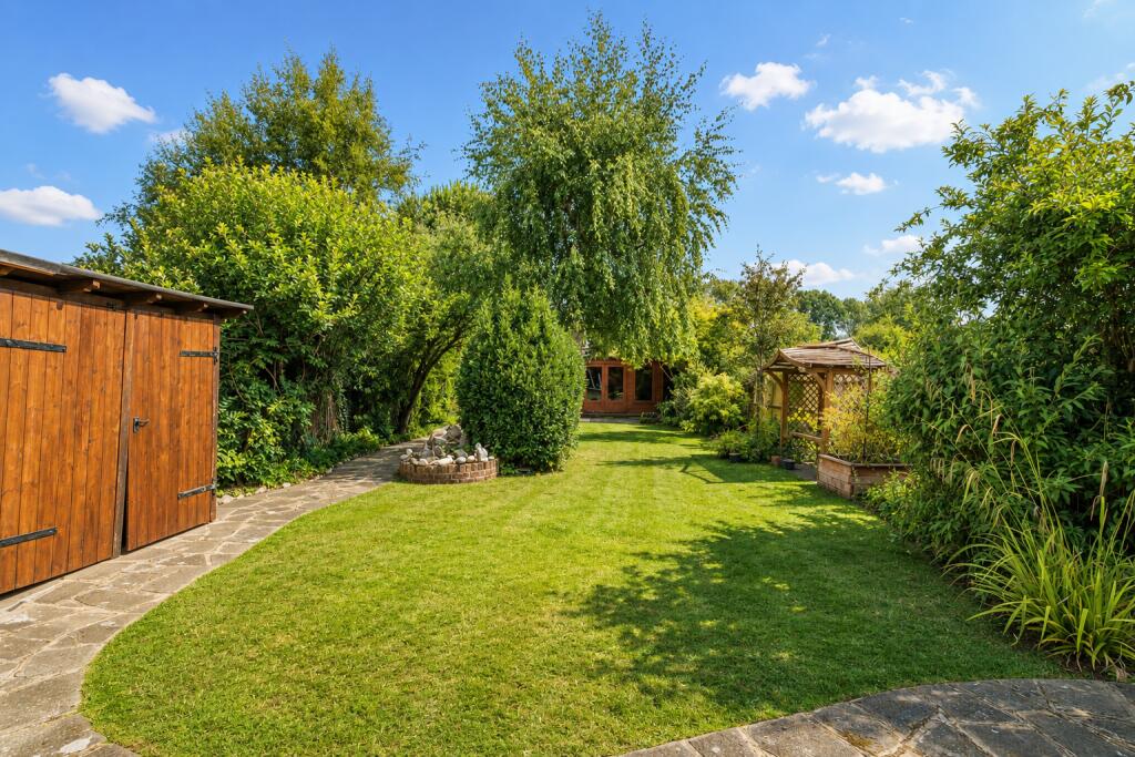House in St Albans, Tyttenhanger, The Camp - View 3