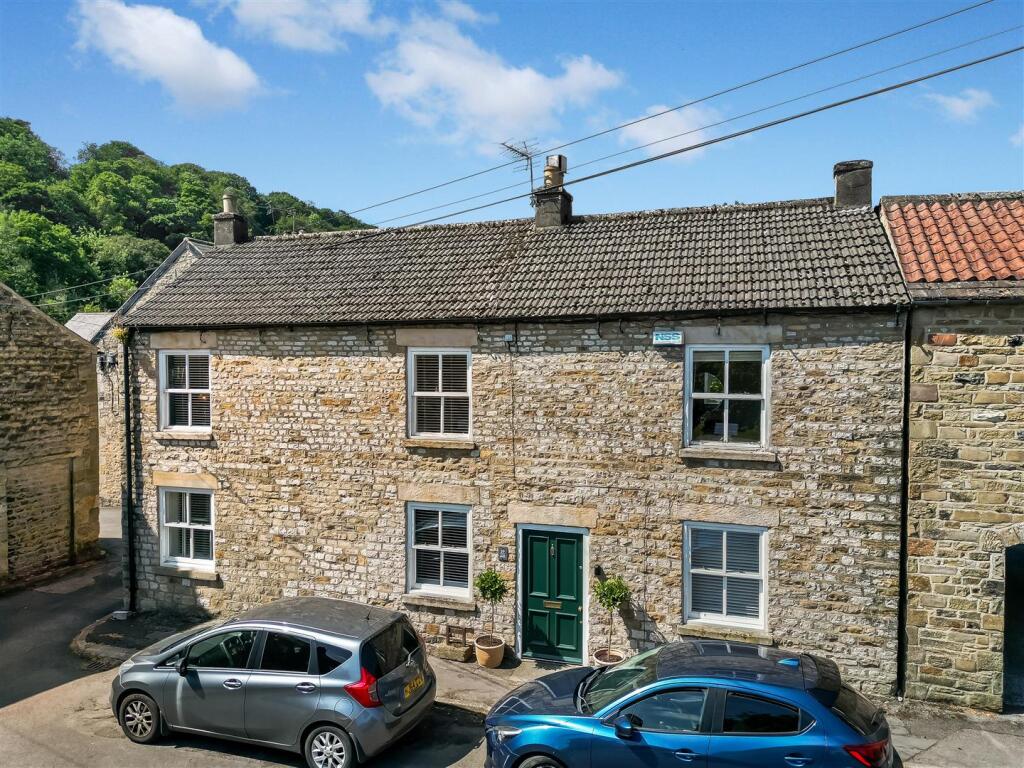 Main image of property: The Old Brewery & Annexe, 29 The Green, Richmond
