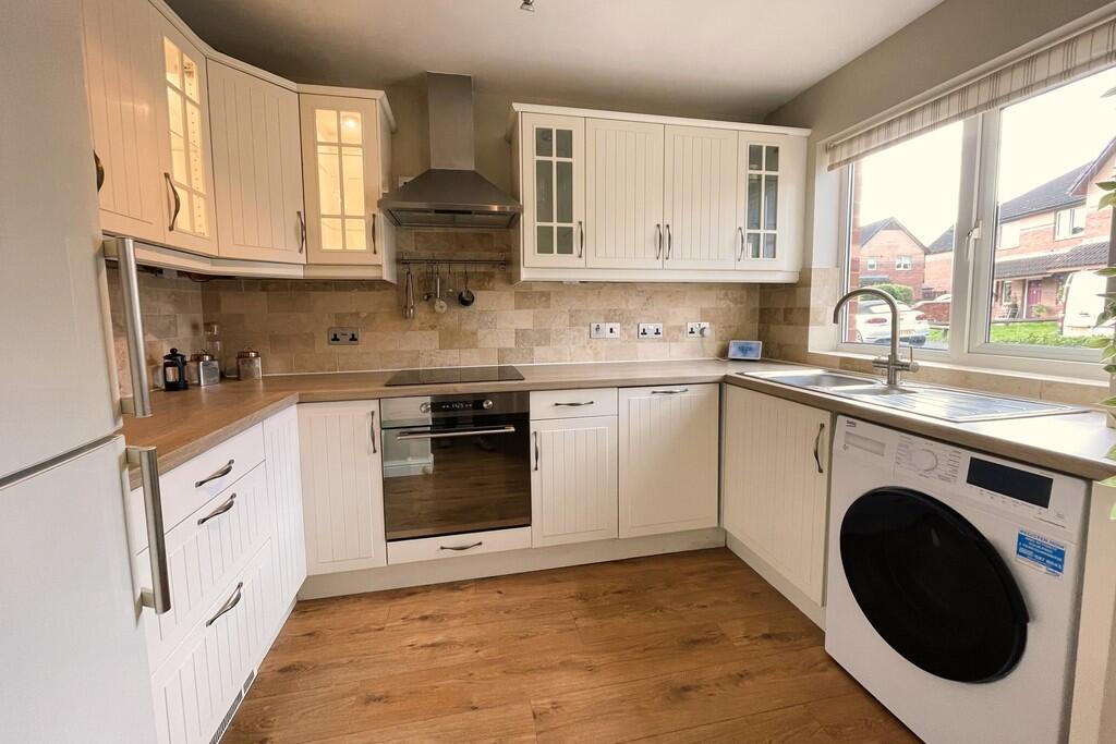 Argosy Close, Bawtry, Doncaster photo 2