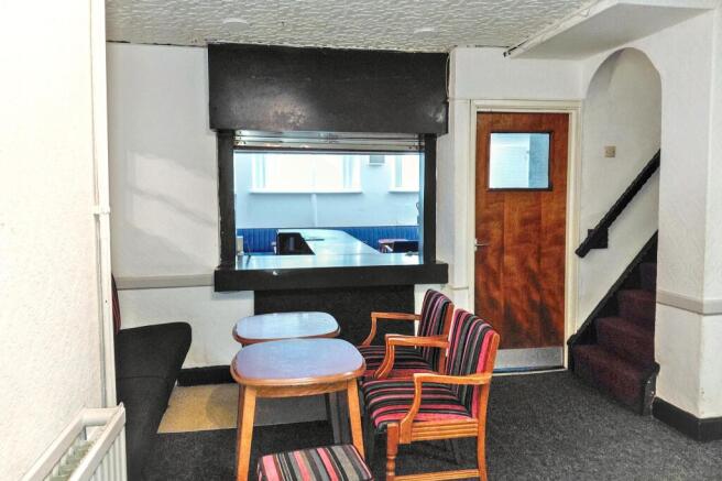 Abercarn Constitutional Club, Station Yd, Bridge Street, Abercarn, Newport, NP11 4SE