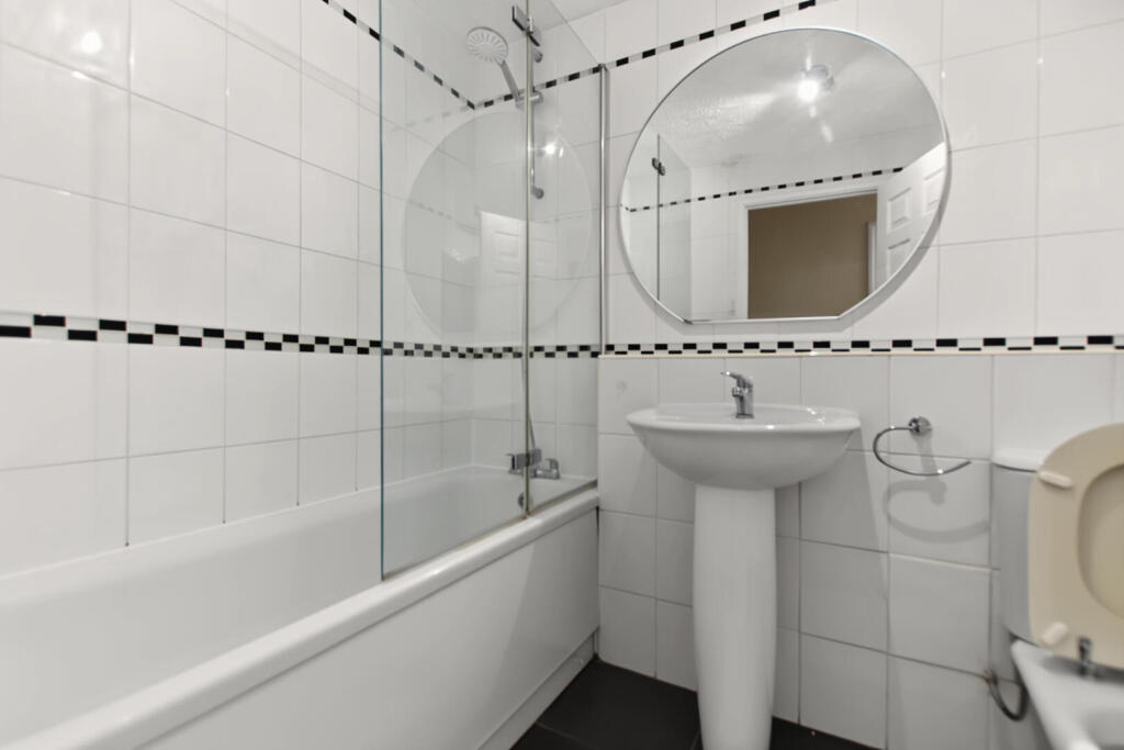 Apartment in Dartford - More