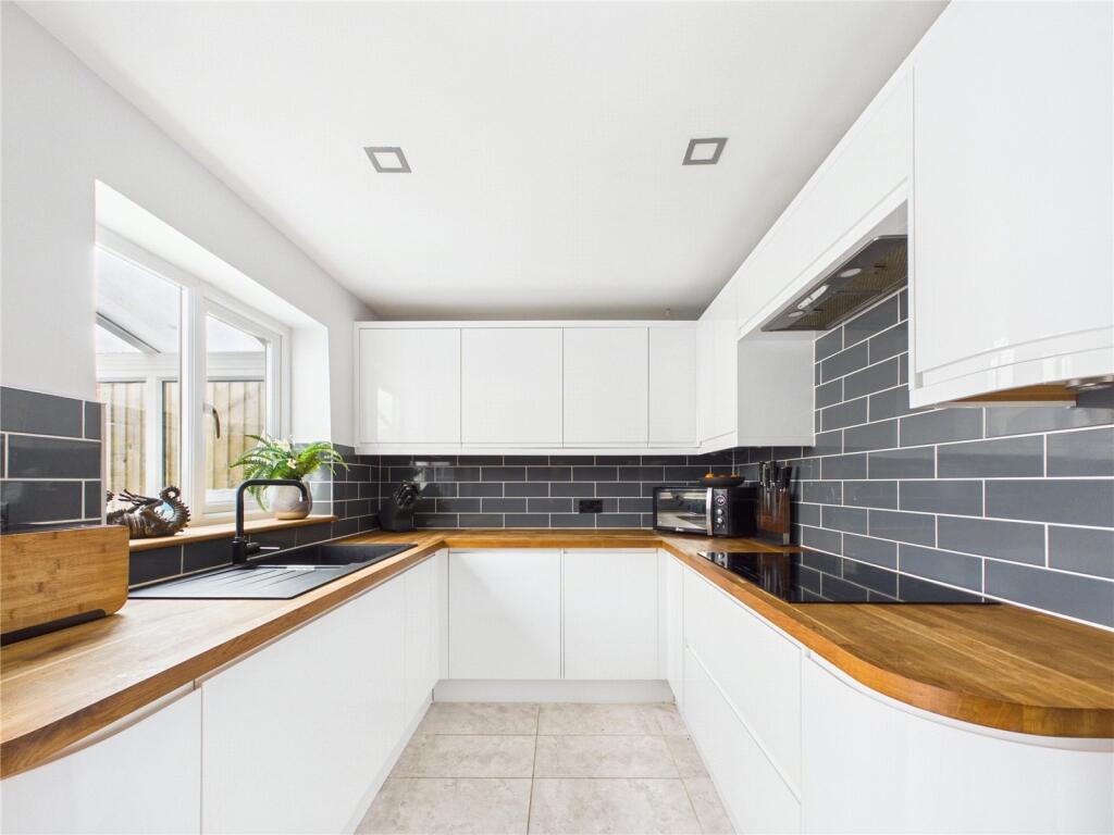 House in Bristol, Barrs Court, Oldland - View 5