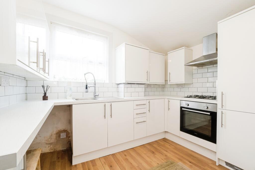 Apartment in London, Forest Gate - More