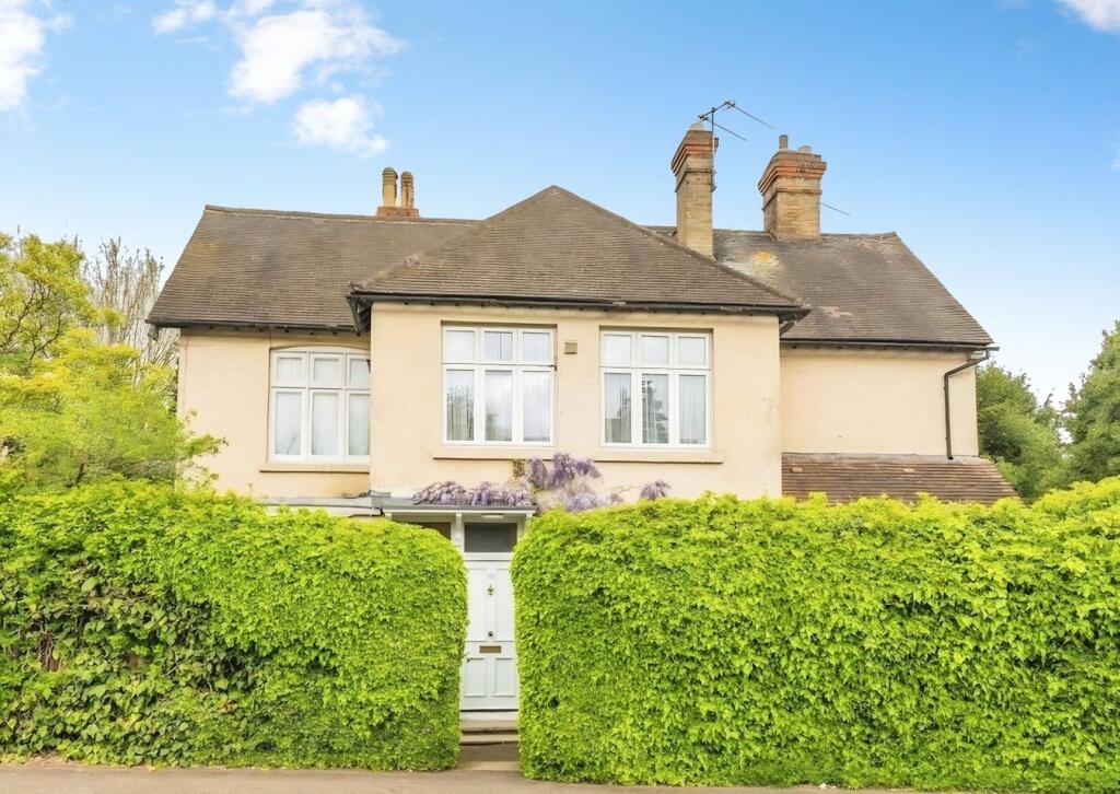 Main image of property: The Avenue, Datchet, SL3