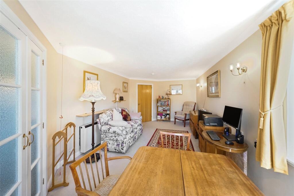Apartment in Stirlingshire, Stirling - More