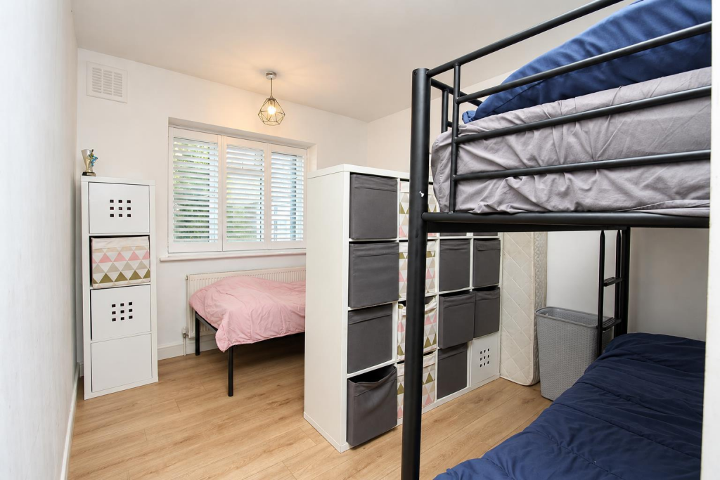 Apartment in London, Benhilton - More