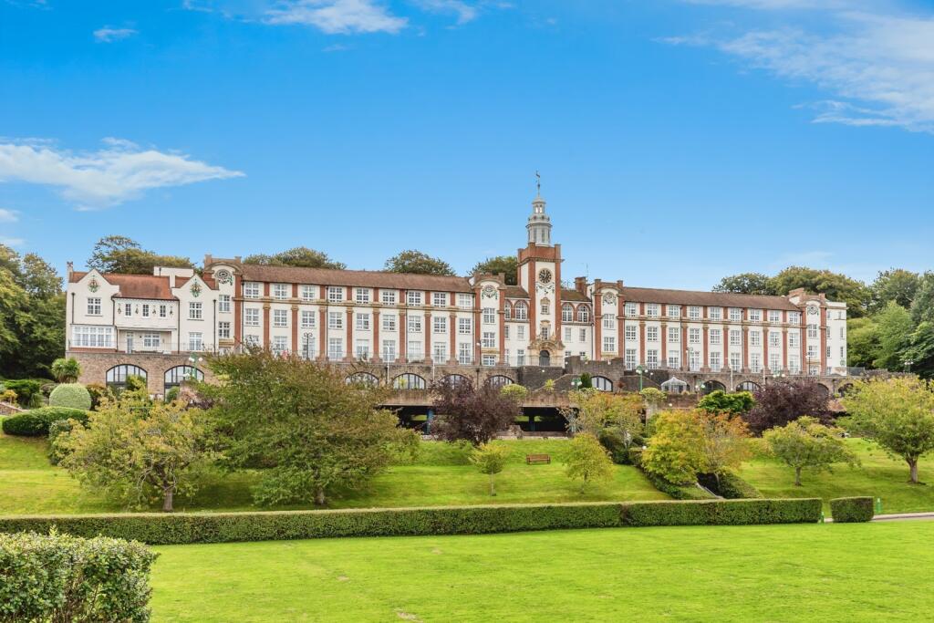 Main image of property: Nore Road, Portishead, Avon, BS20