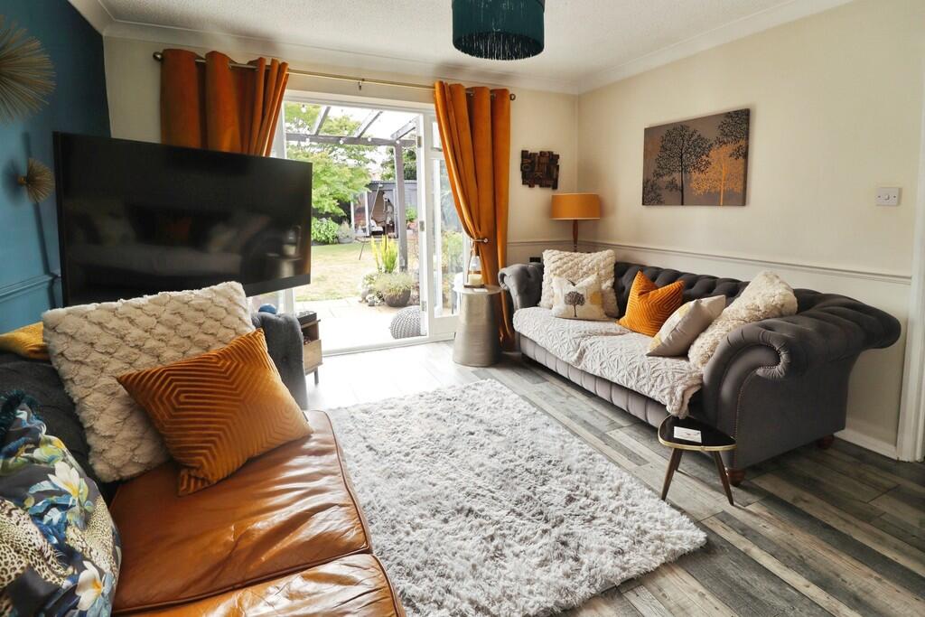 House in North Kesteven, Bracebridge Heath - More